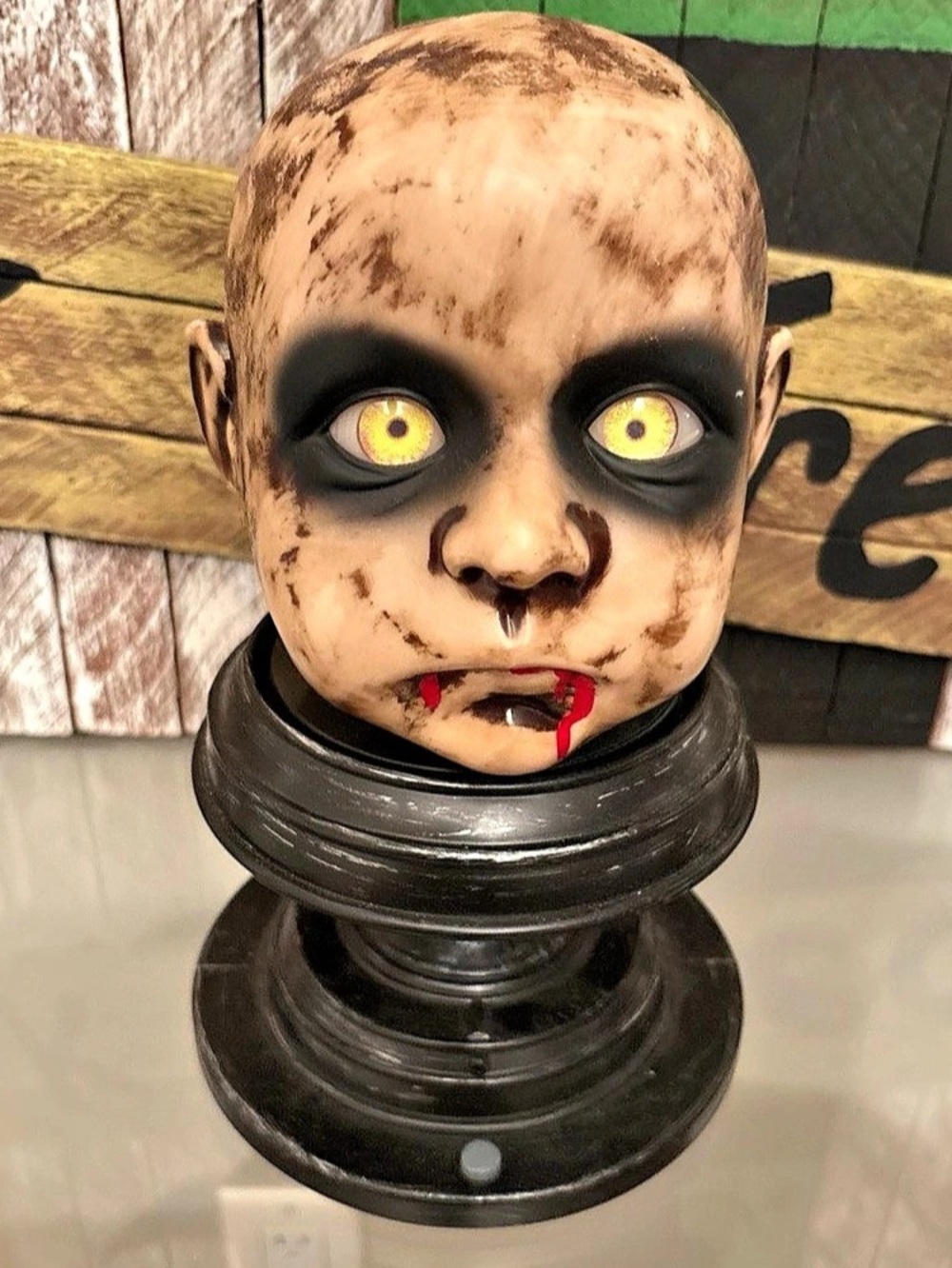RARE Gemmy 2015 Animated Laughing Haunted Baby Doll Head Halloween Decoration